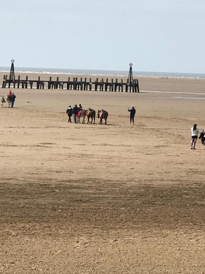 Beach View - Amazing Sea Views Lytham St Annes Kültér fotó