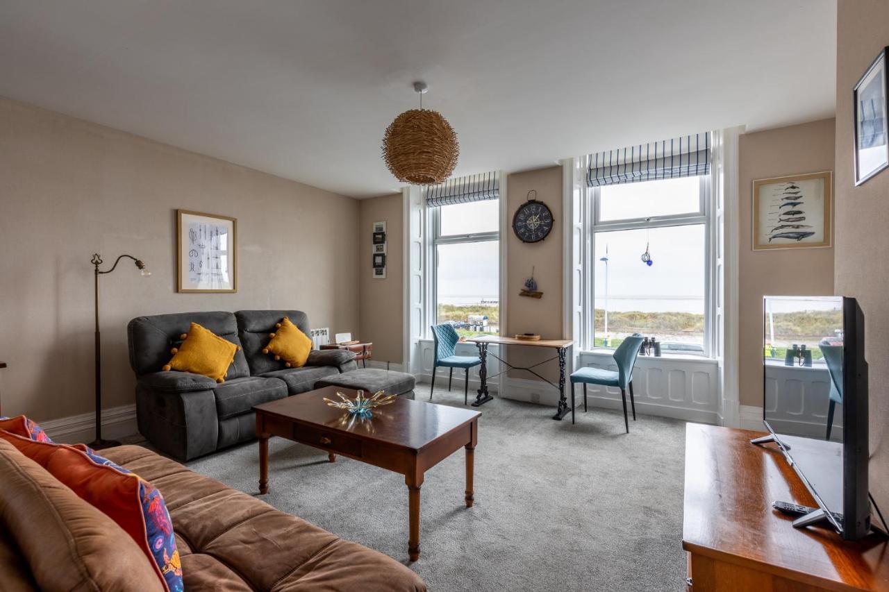 Beach View - Amazing Sea Views Lytham St Annes Kültér fotó